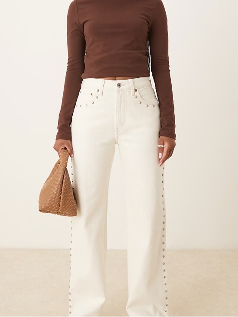 Abercrombie & Fitch Curve Love 90's Relaxed Studded Jeans in Ecru - 26 Short